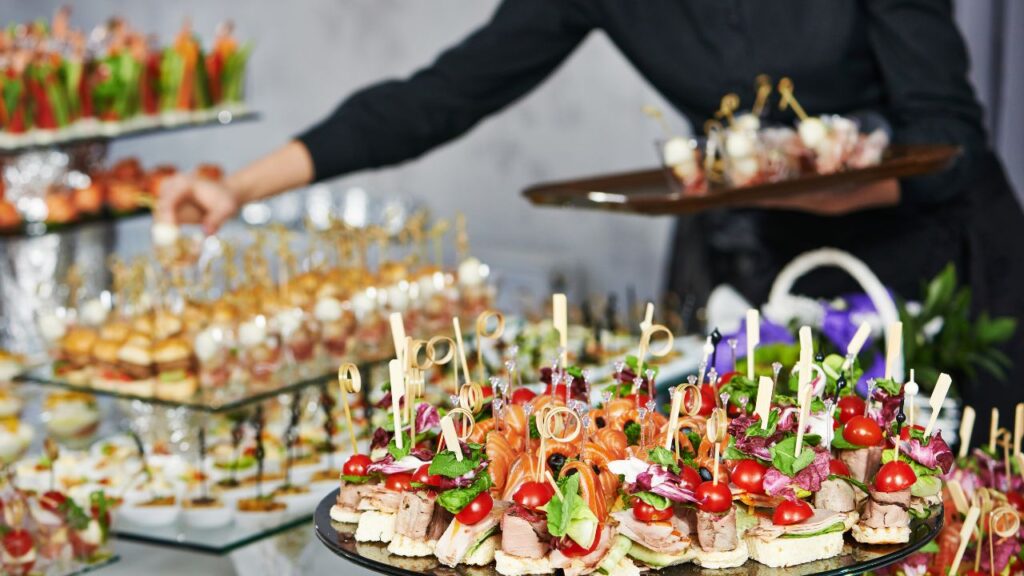 Coordinación profesional para un catering sin estrés en Bogotá